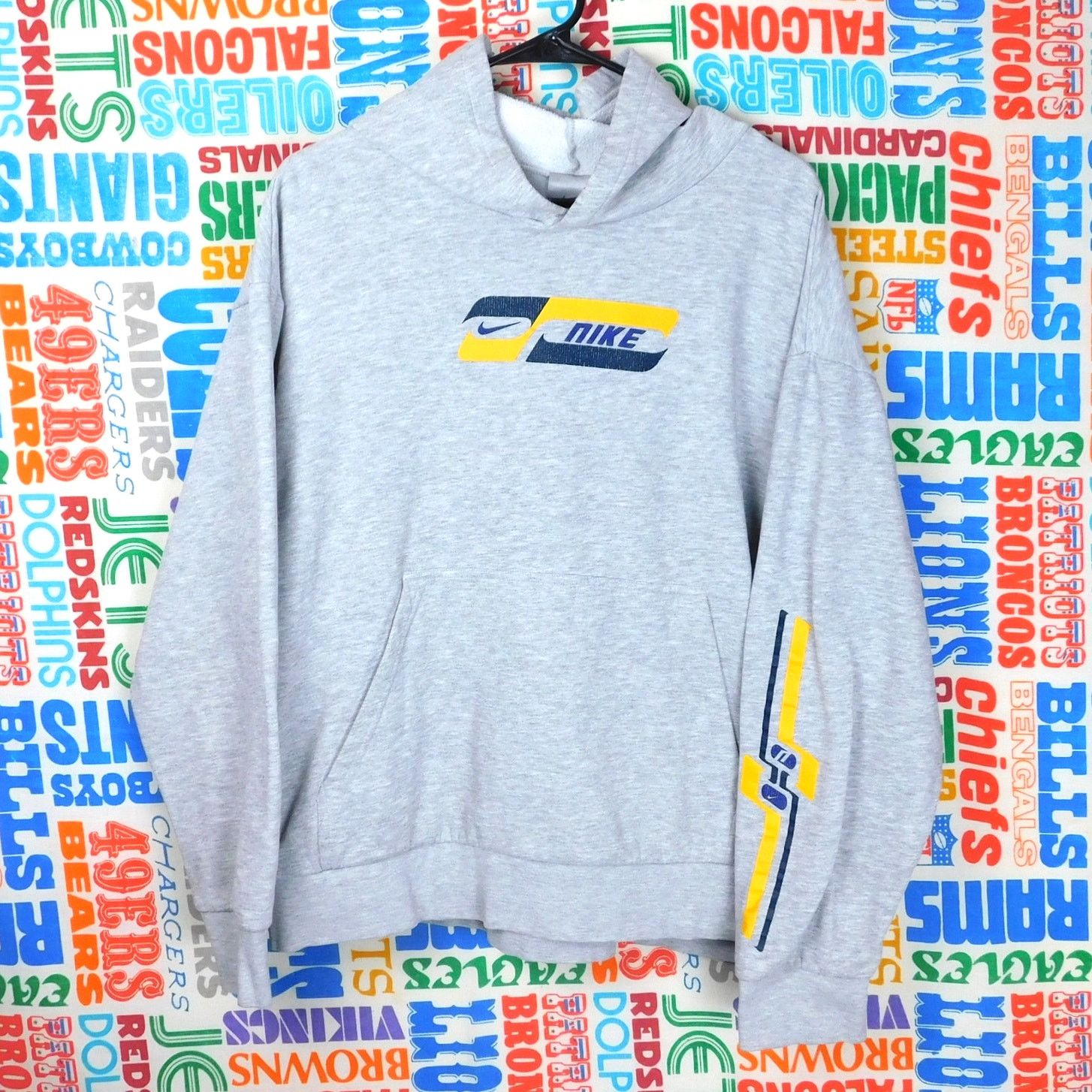 Nike Y2K Nike Hoodie XL Silver Tag Box Logo Sleeve Print Gray Size US XL / EU 56 / 4 - 1 Thumbnail