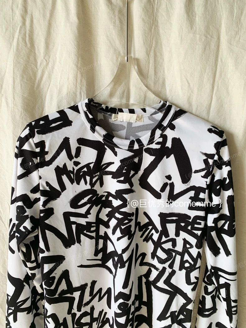 Comme des Garcons Comme Des Garcons Graffiti Text Black and White Round Neck Size S / US 4 / IT 40 - 8 Thumbnail