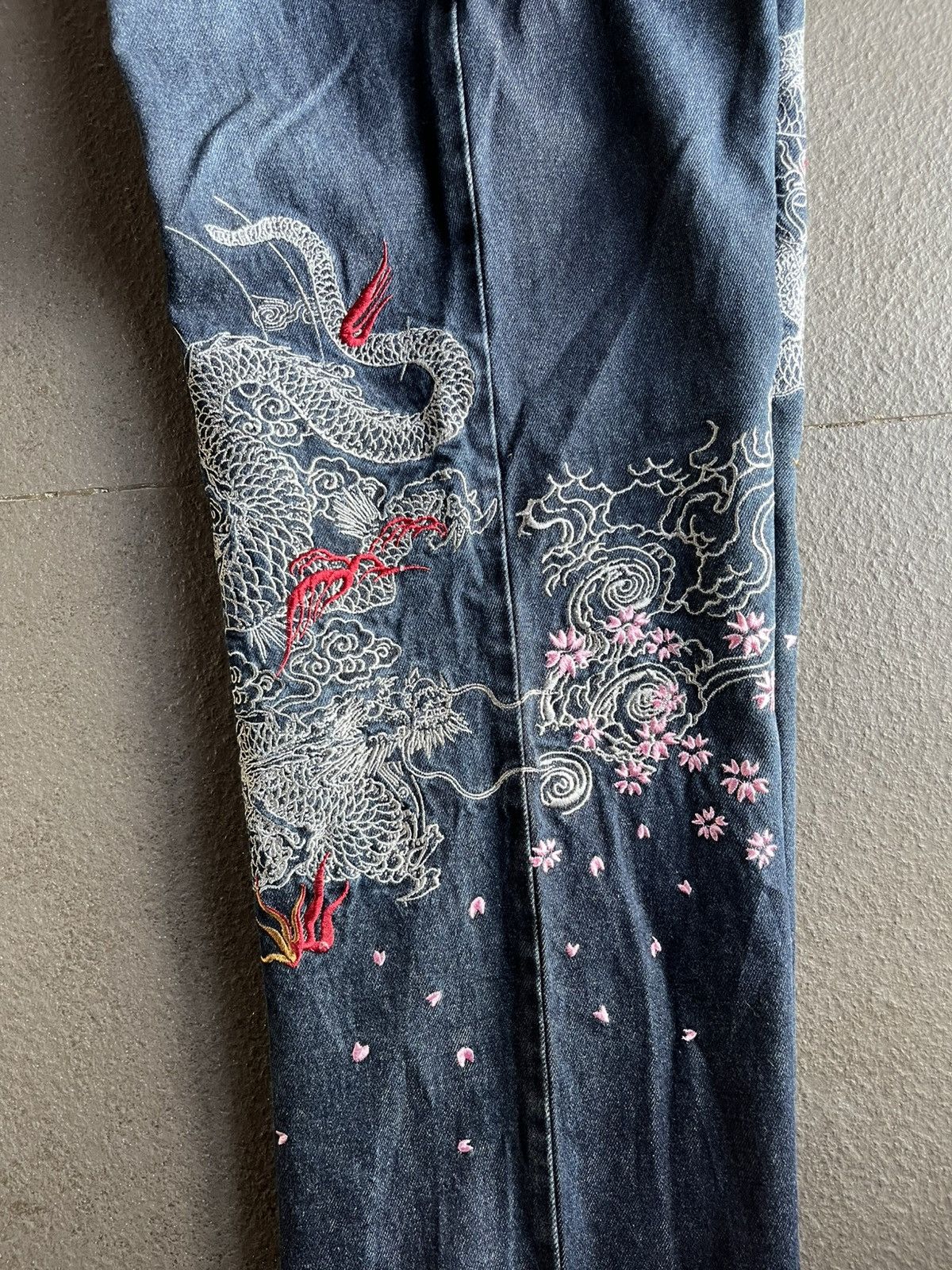 Karakuri Tamashii Vomaine Dragon Embroidery Wide Leg Denim Karakuri Tamashii Size US 32 / EU 48 - 9 Thumbnail