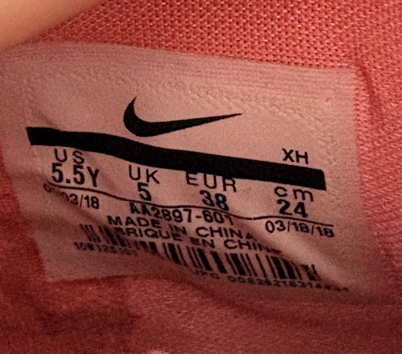 Nike Nike Kyrie 4 Atomic Pink GS Size US 5.5 / EU 38 - 7 Thumbnail