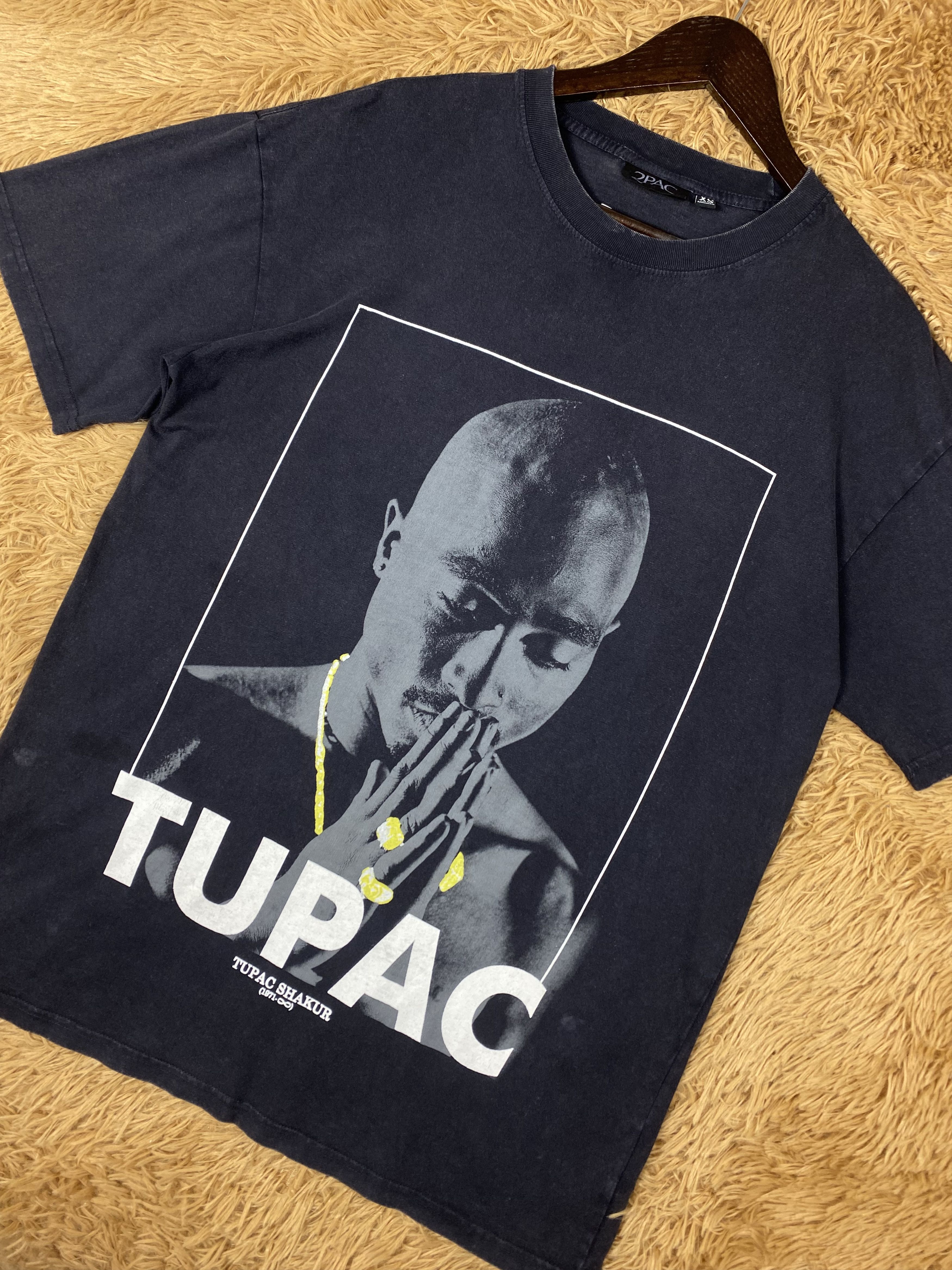 Band Tees Vintage Tupac Short Sleeve T-Shirts PT0065 Size US XS / EU 42 / 0 - 2 Thumbnail
