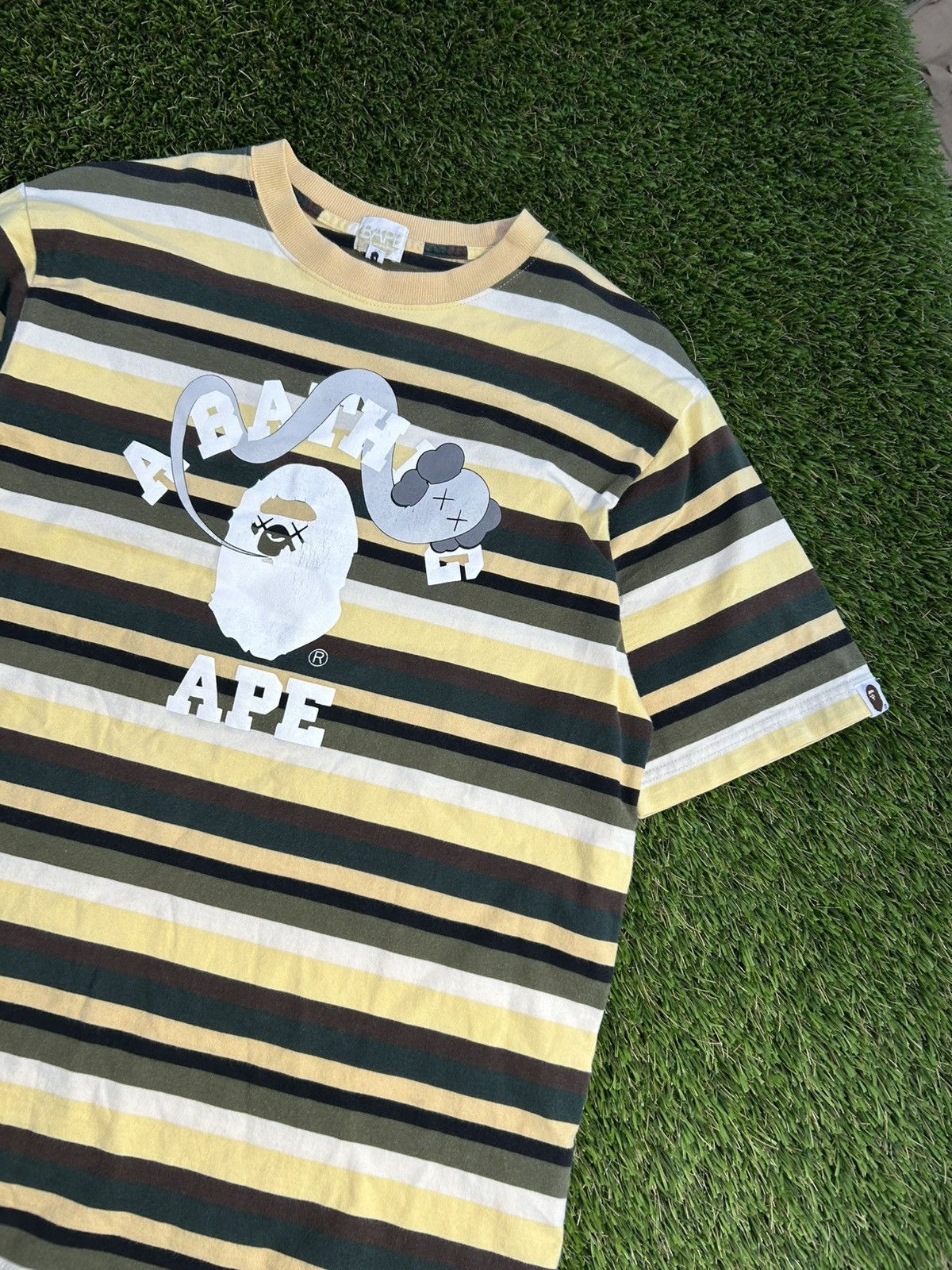 Bape × Kaws BAPE Kaws Nigo GRAIL Striped Ghost Tee Size US M / EU 48-50 / 2 - 1 Thumbnail