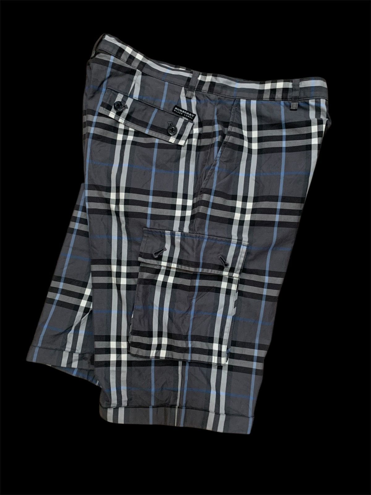 Burberry Burberry black label Nova Checked cargo shorts pants Size US 29 - 1 Thumbnail