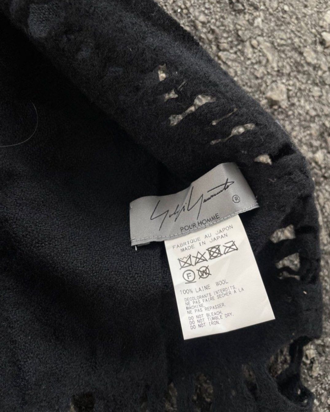 Yohji Yamamoto Yohji Yamamoto distressed designer Japanese scarves muffler Size ONE SIZE - 3 Thumbnail