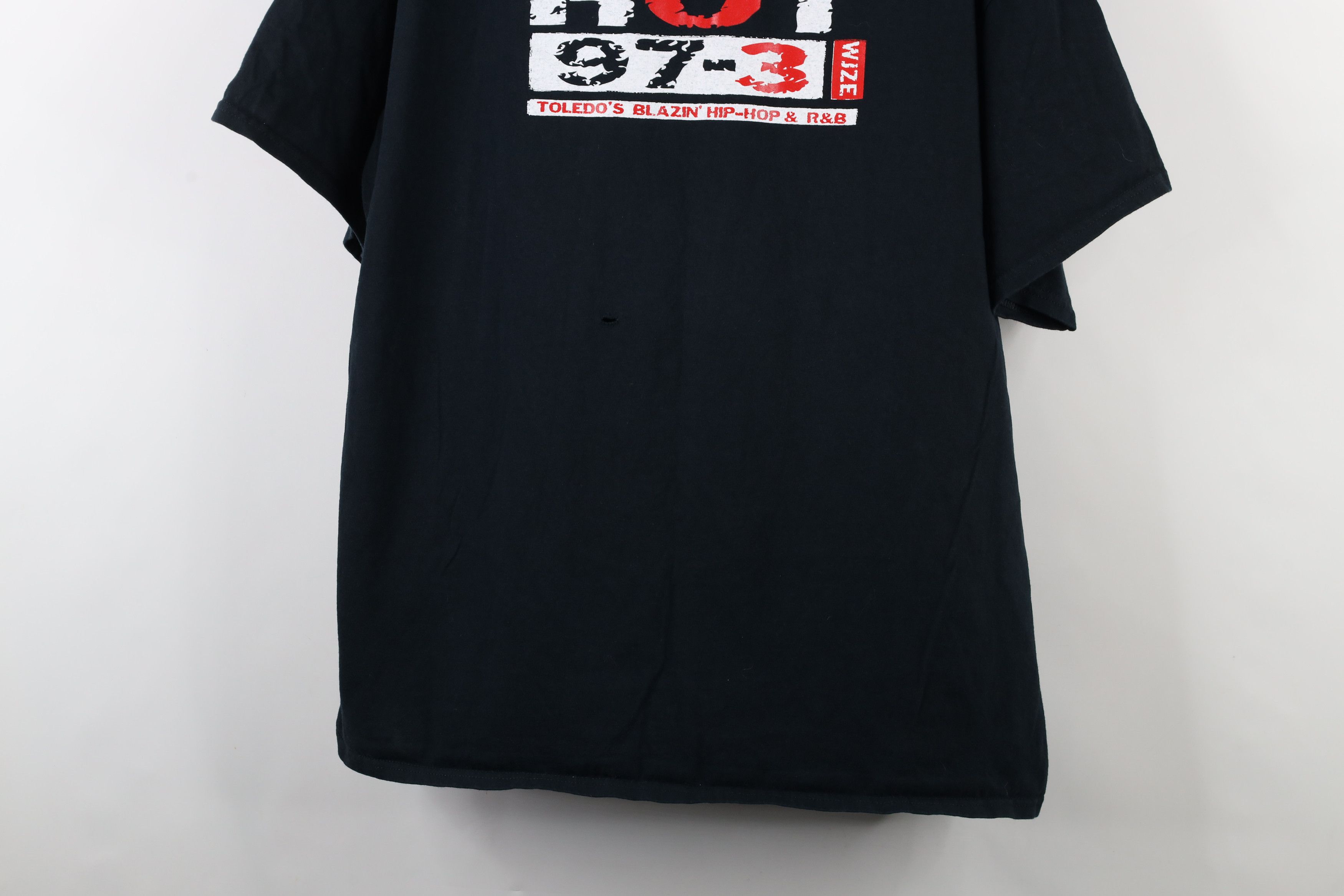 Vintage Vintage Toledo Blazin Hip Hop Hot 97.3 Radio T-Shirt Black Size US XL / EU 56 / 4 - 3 Thumbnail