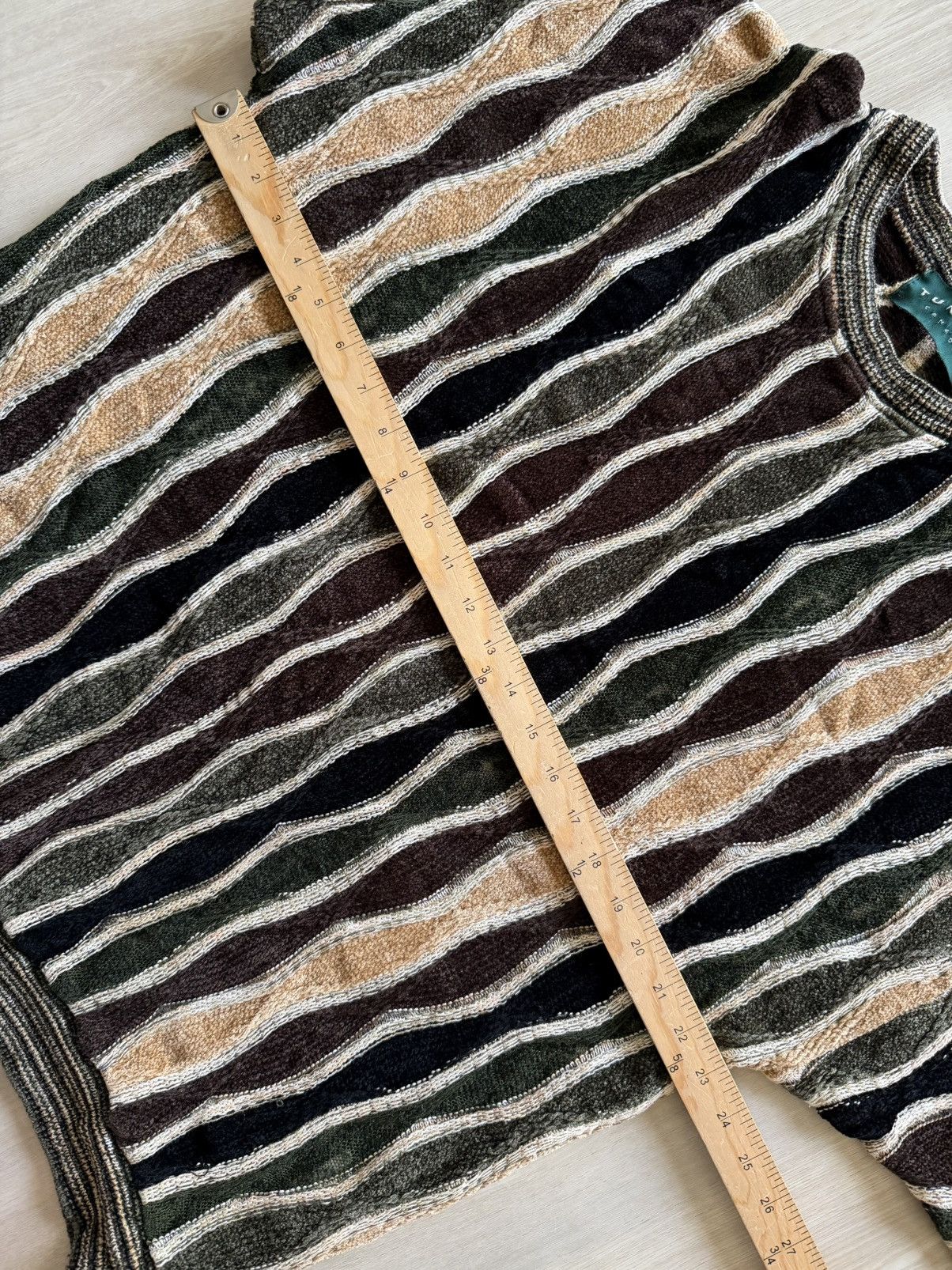 Vintage Vintage Tundra 3D Knit Textured Knit Coogi Style XL *flaws Size US XL / EU 56 / 4 - 6 Thumbnail