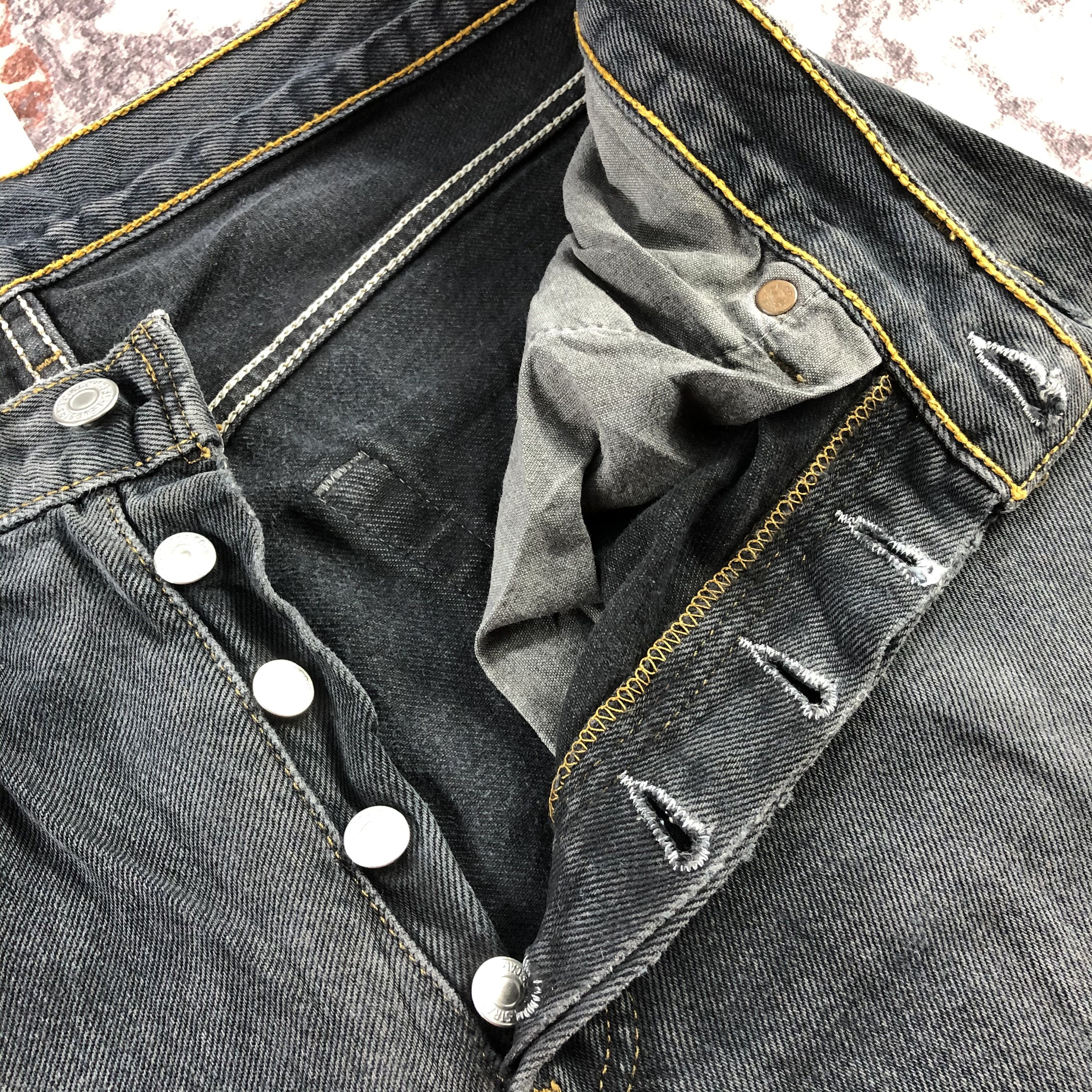 Levi's 90s Vintage Faded Black Levis 501 Jeans-JM3049 Size US 30 / EU 46 - 12 Thumbnail