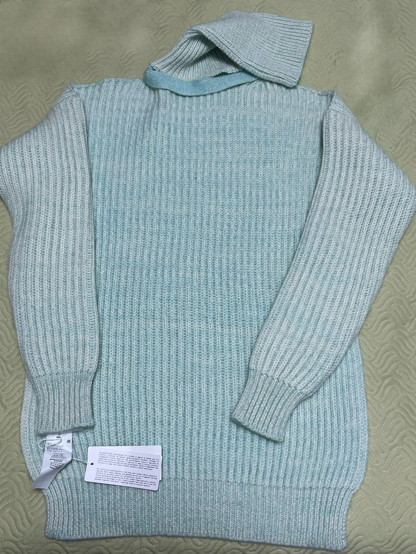 Maison Margiela Knitted turtleneck cardigan sweatshirts 250