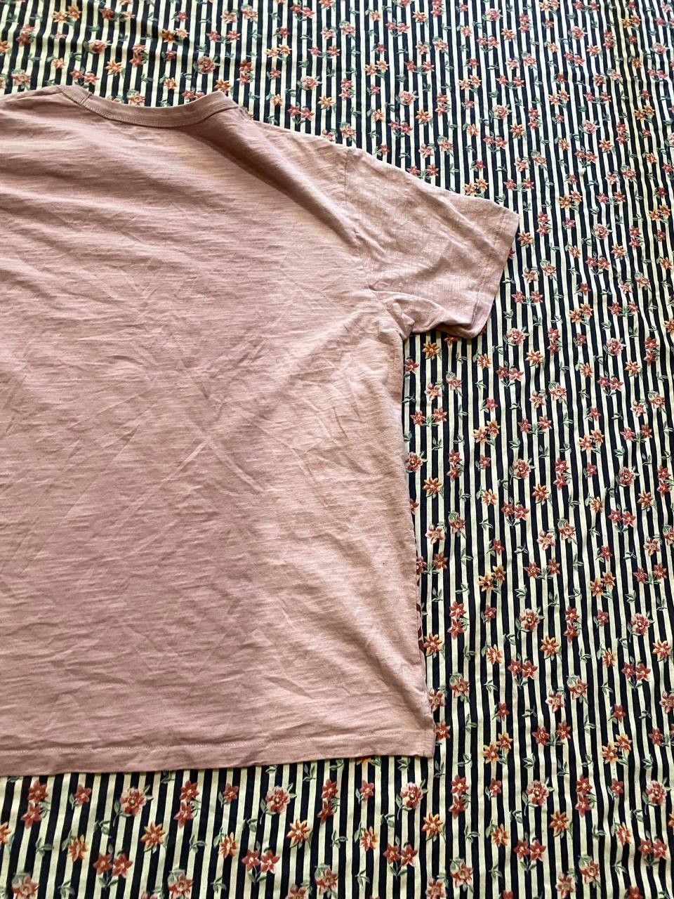 Uniqlo Streetwear T-Shirt Uniqlo big print Y2K Vintage Size US XL / EU 56 / 4 - 14 Thumbnail