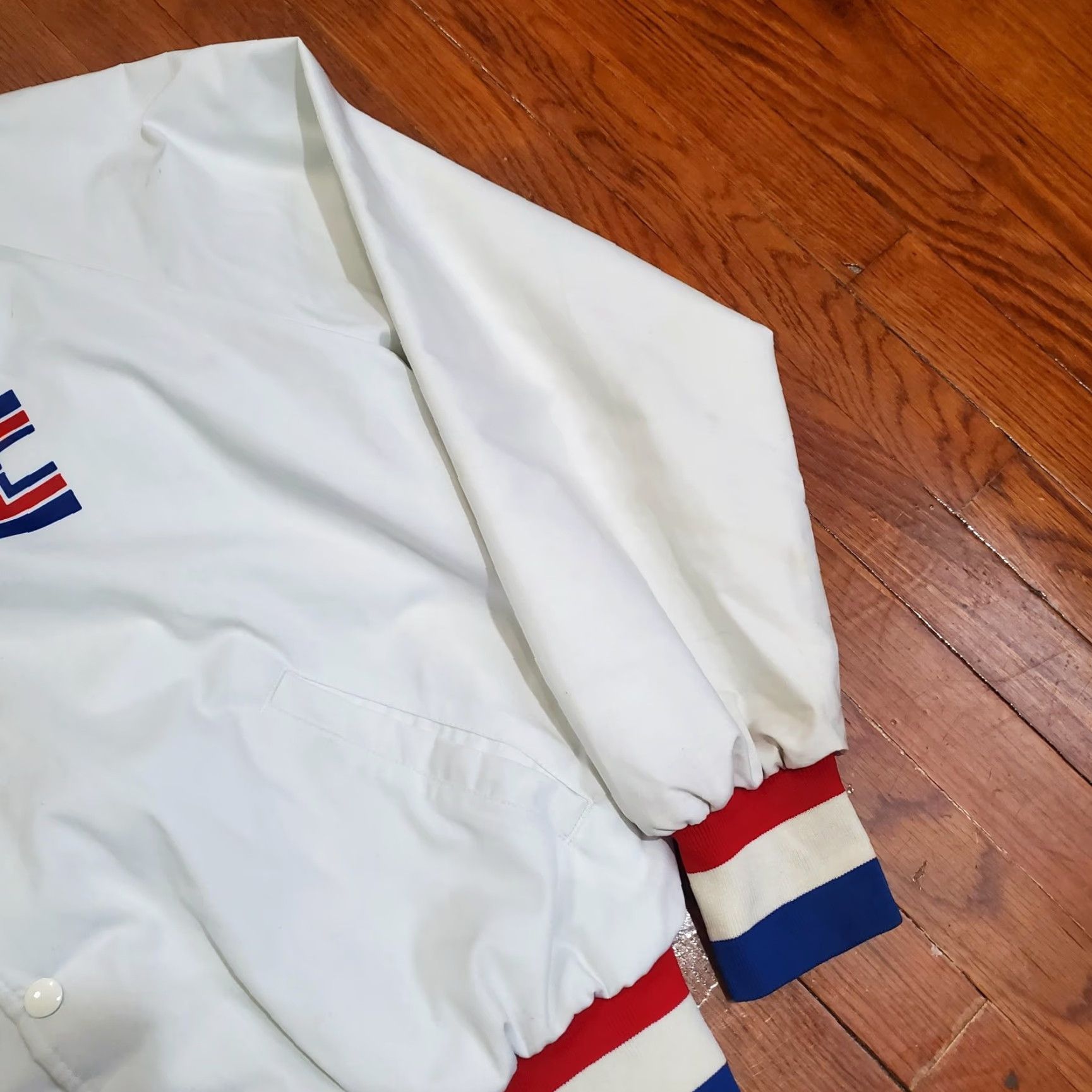 Vintage VINTAGE Carpenter Contractors of America Jacket Mens L Varsity Bomber 80s Art-Flo Nylon White Snap Size US L / EU 52-54 / 3 - 3 Thumbnail