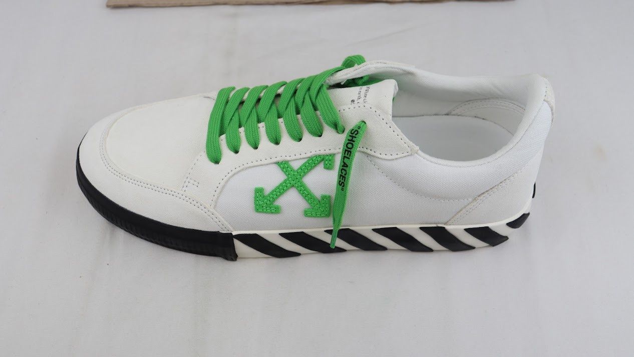 Off-White o1rshd1 Low Vulcanized Suede/Canva Sneakers in White Green Size US 6 / EU 39 - 12 Thumbnail