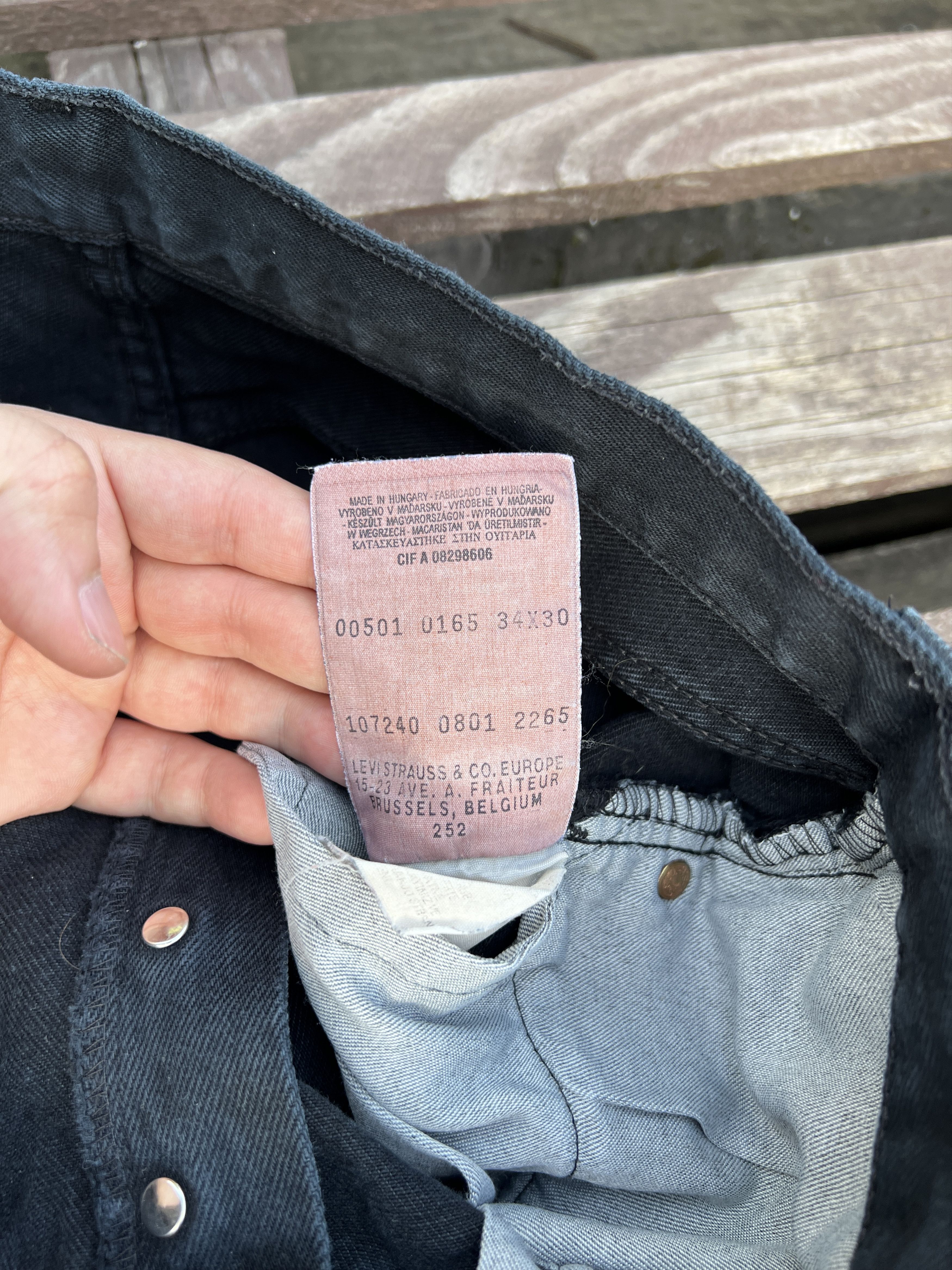 Levi's Vintage 90s Levis 501 Made in Hungary Black Denim Jeans Size US 34 / EU 50 - 10 Thumbnail