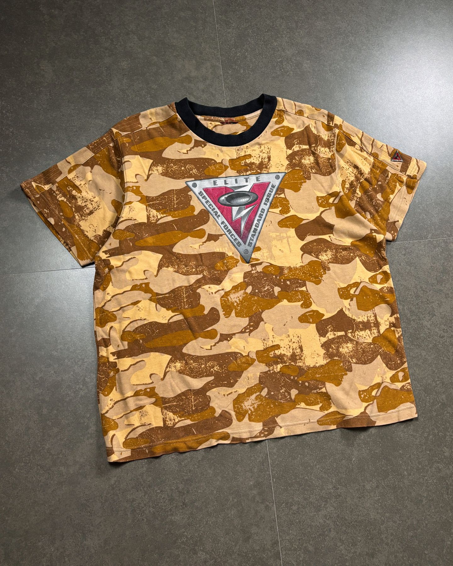 Oakley Vintage Oakley Software Special Forces Desert Camo Size US L / EU 52-54 / 3 - 2 Thumbnail