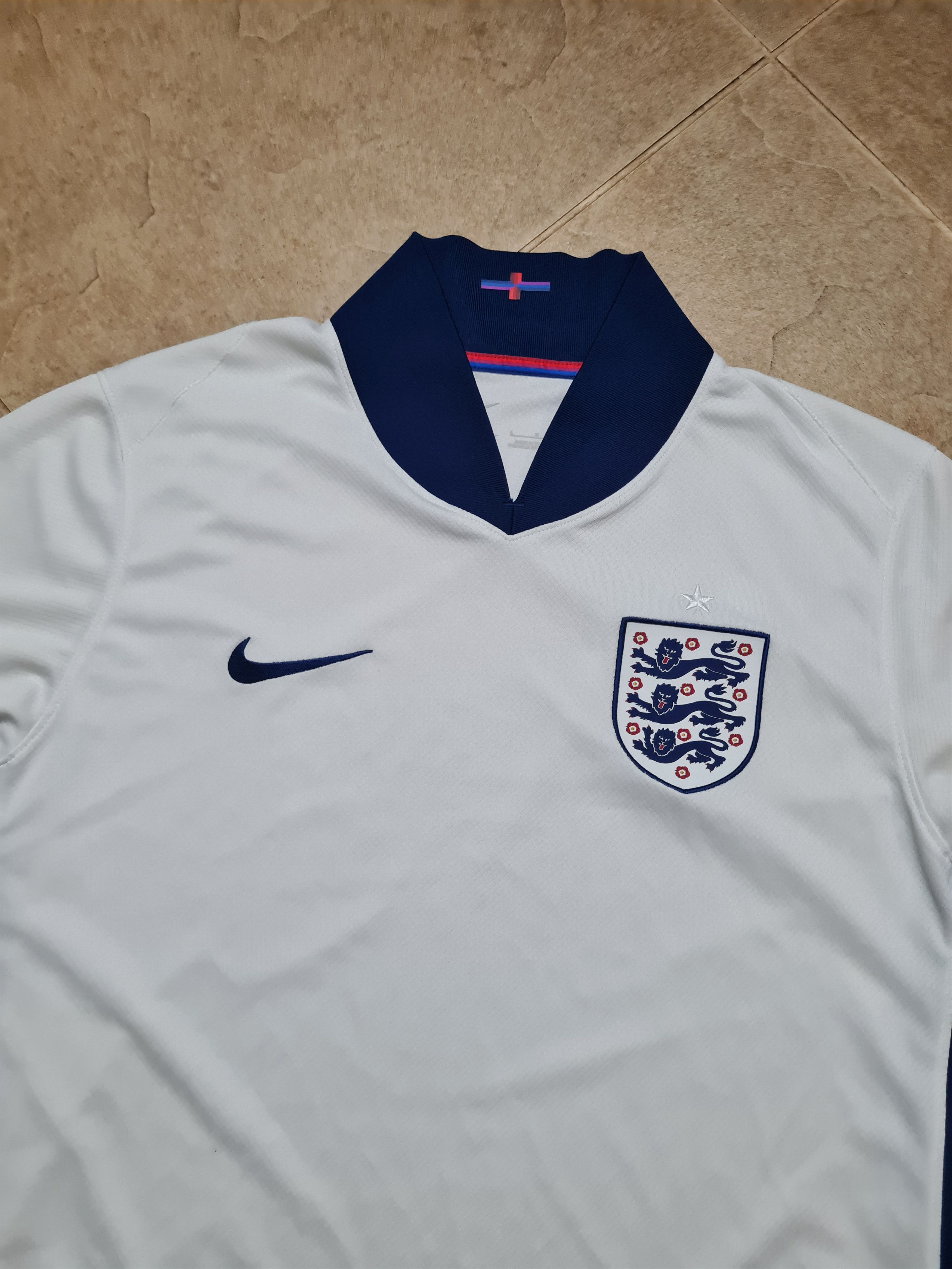Nike Jersey Nike England Dri Fit Football Shirt Size L FJ4285-100 Size US L / EU 52-54 / 3 - 15 Thumbnail