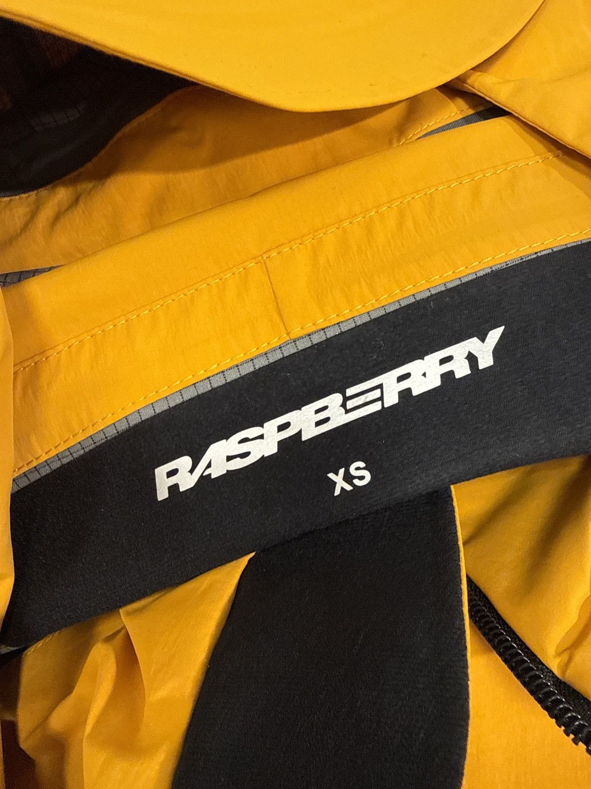 The GV Gallery The GVGallery Raspberry Hills Rasp-Tex Jacket Size US XS / EU 42 / 0 - 3 Thumbnail