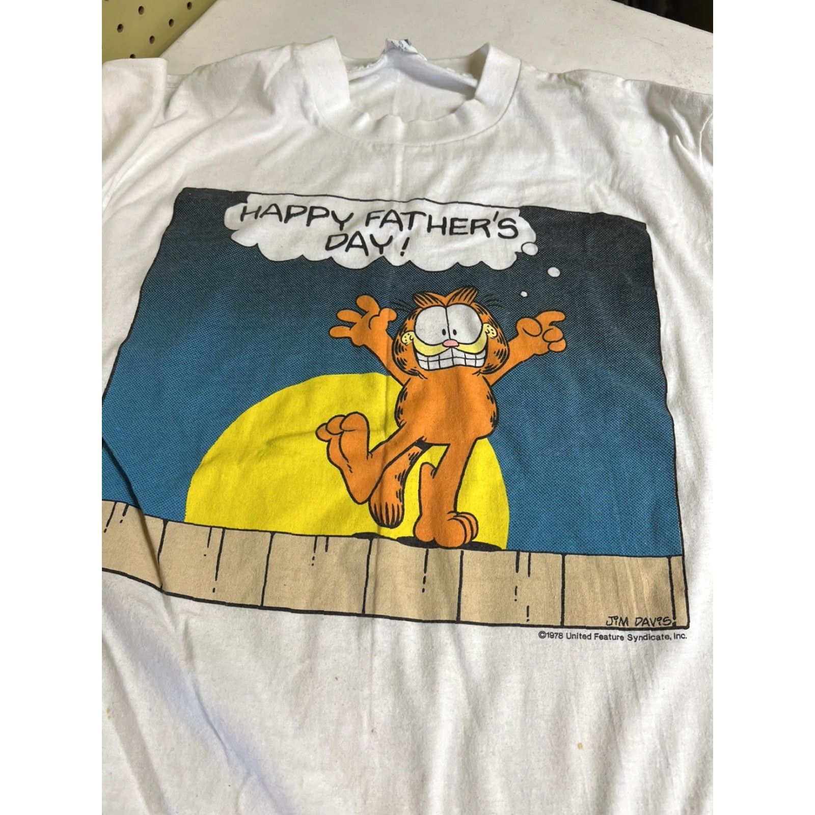 Vintage VINTAGE Sun Garfield T-Shirt White Large Men's Crew Neck Short Sleeve Single Stitch Size US L / EU 52-54 / 3 - 6 Thumbnail