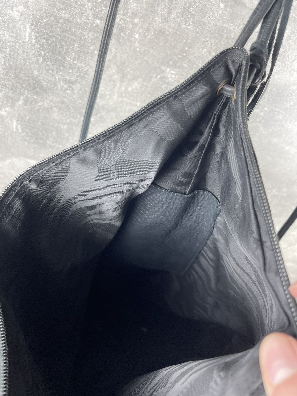 Vintage Avant Garde Yuri Leather Drawstring Backpack Shoulder Bag Size ONE SIZE - 7 Thumbnail