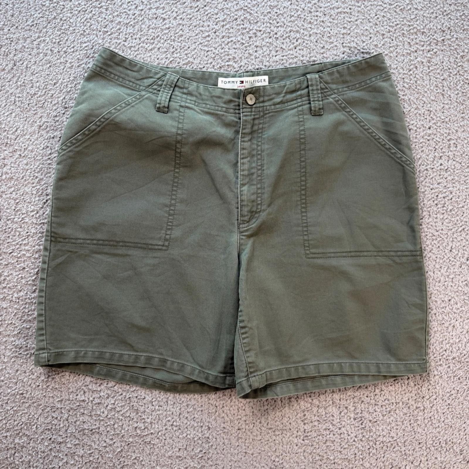 Tommy Hilfiger Tommy Hilfiger Jeans Womens Olive Green Utility Shorts 12 Size 34" / US 12 / IT 48 - 1 Thumbnail