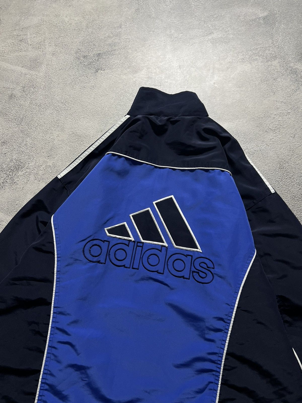 Vintage Vintage Y2k Adidas 💙🖤 Nylon Spellout Logo Jacket 90’s Size US XL / EU 56 / 4 - 6 Thumbnail