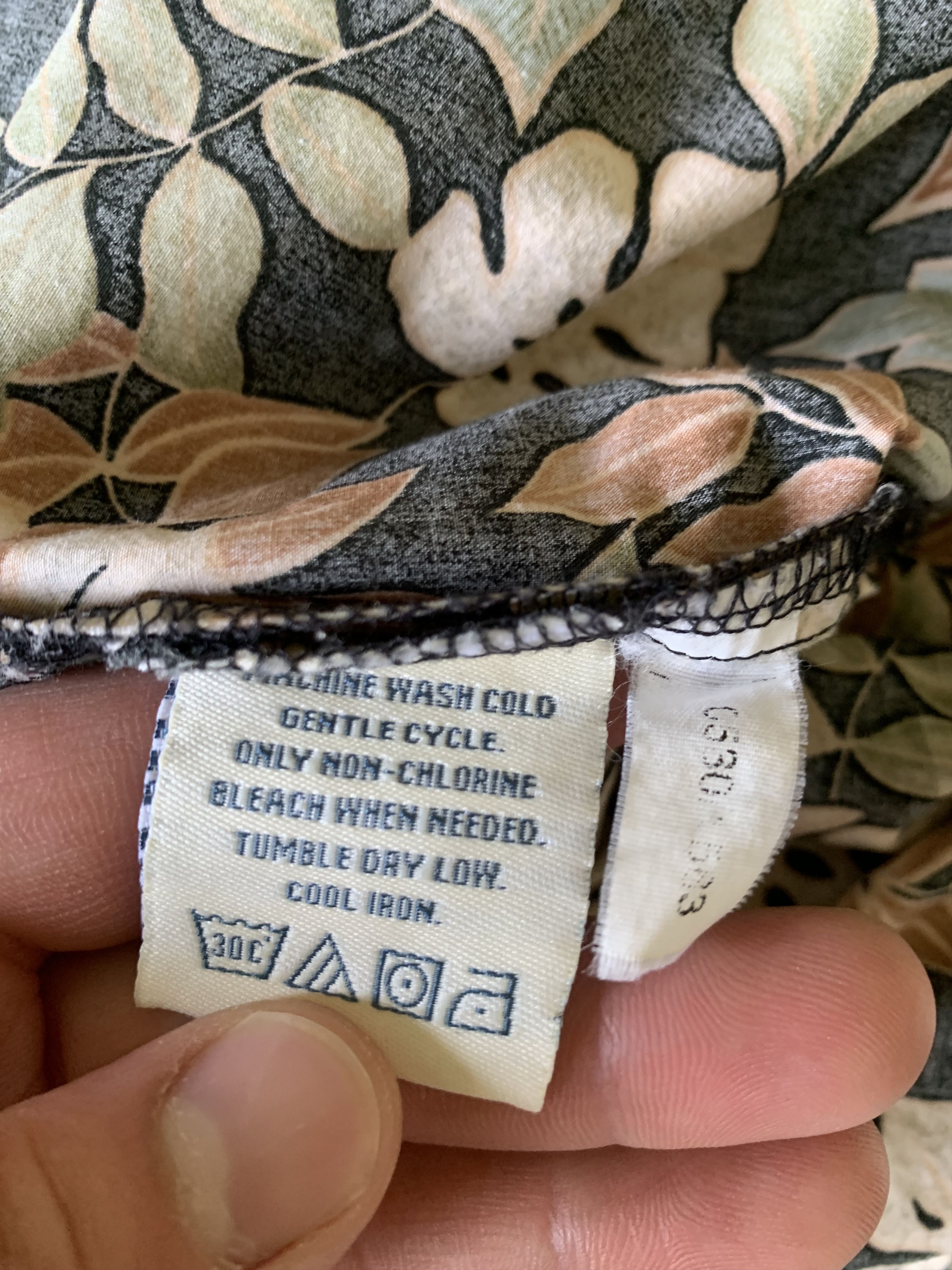 Vintage Cooke Street Men Hawaiian Leaf Tropical Shirt Size US XL / EU 56 / 4 - 7 Thumbnail