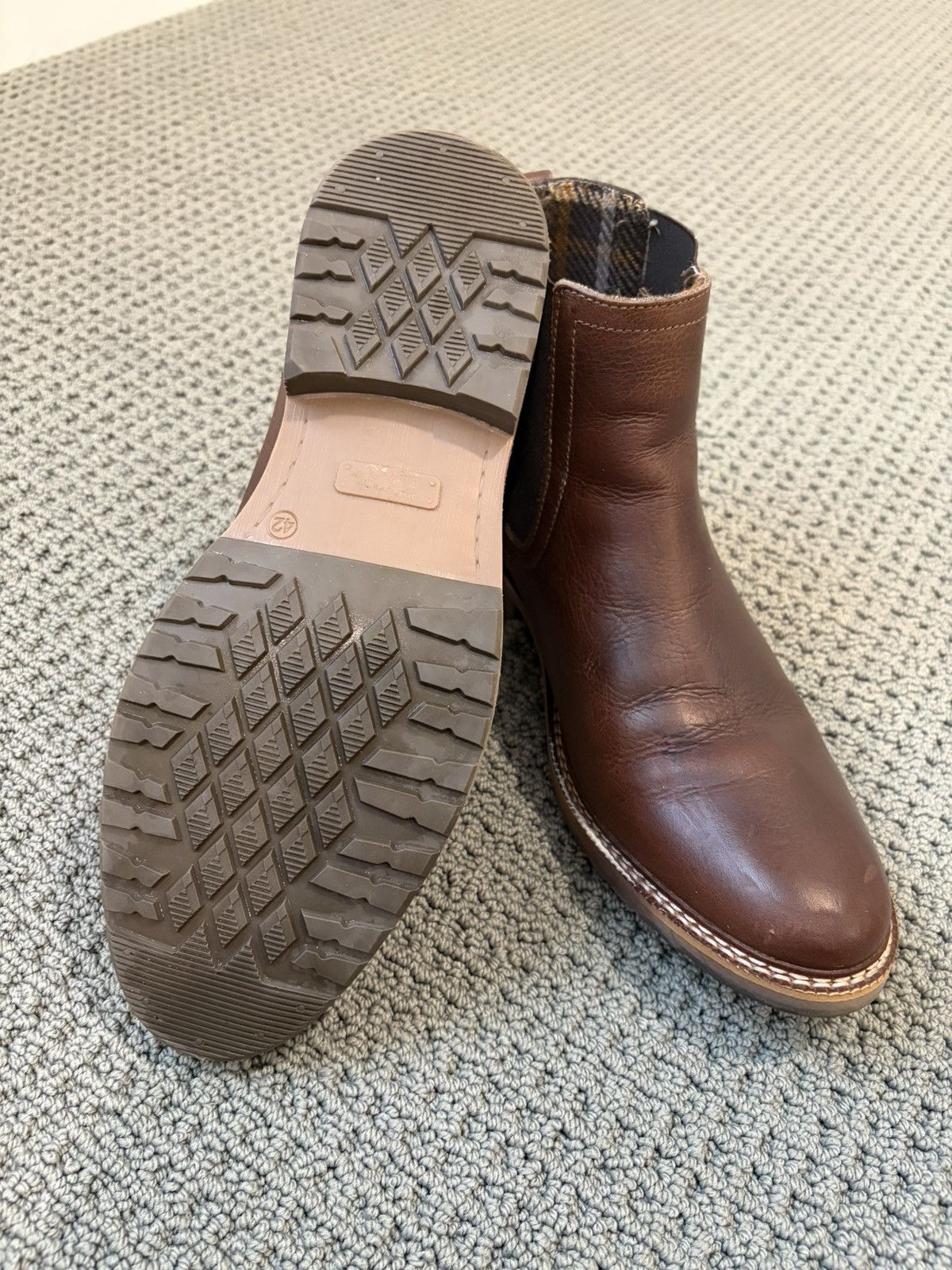 FatFace LNSU classic brown leather Chelsea boots brand new Size US 9.5 / EU 42-43 - 4 Thumbnail