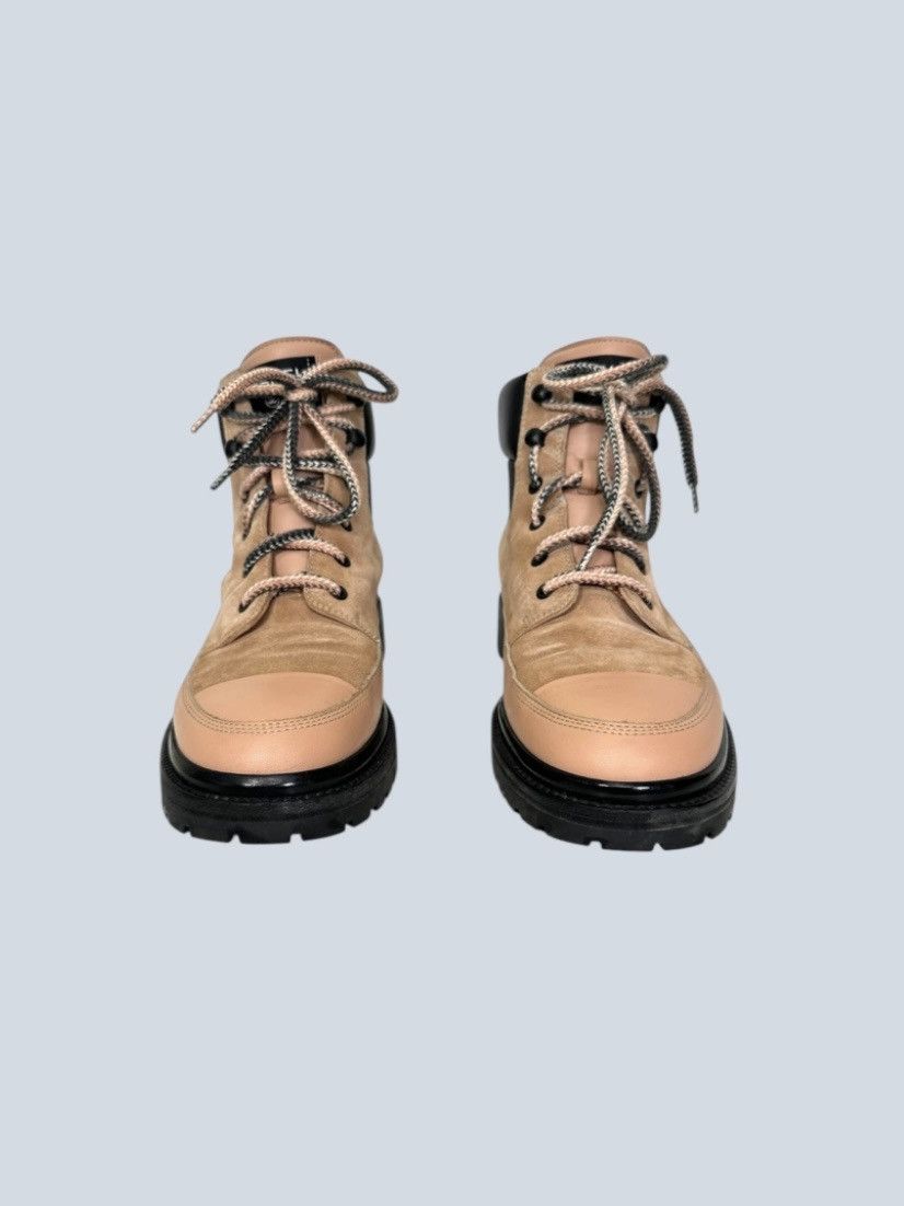 Chanel Chanel lace-up ankle boots in leather and suede logo, 41.5С. Size US 11.5 / IT 41.5 - 2 Thumbnail