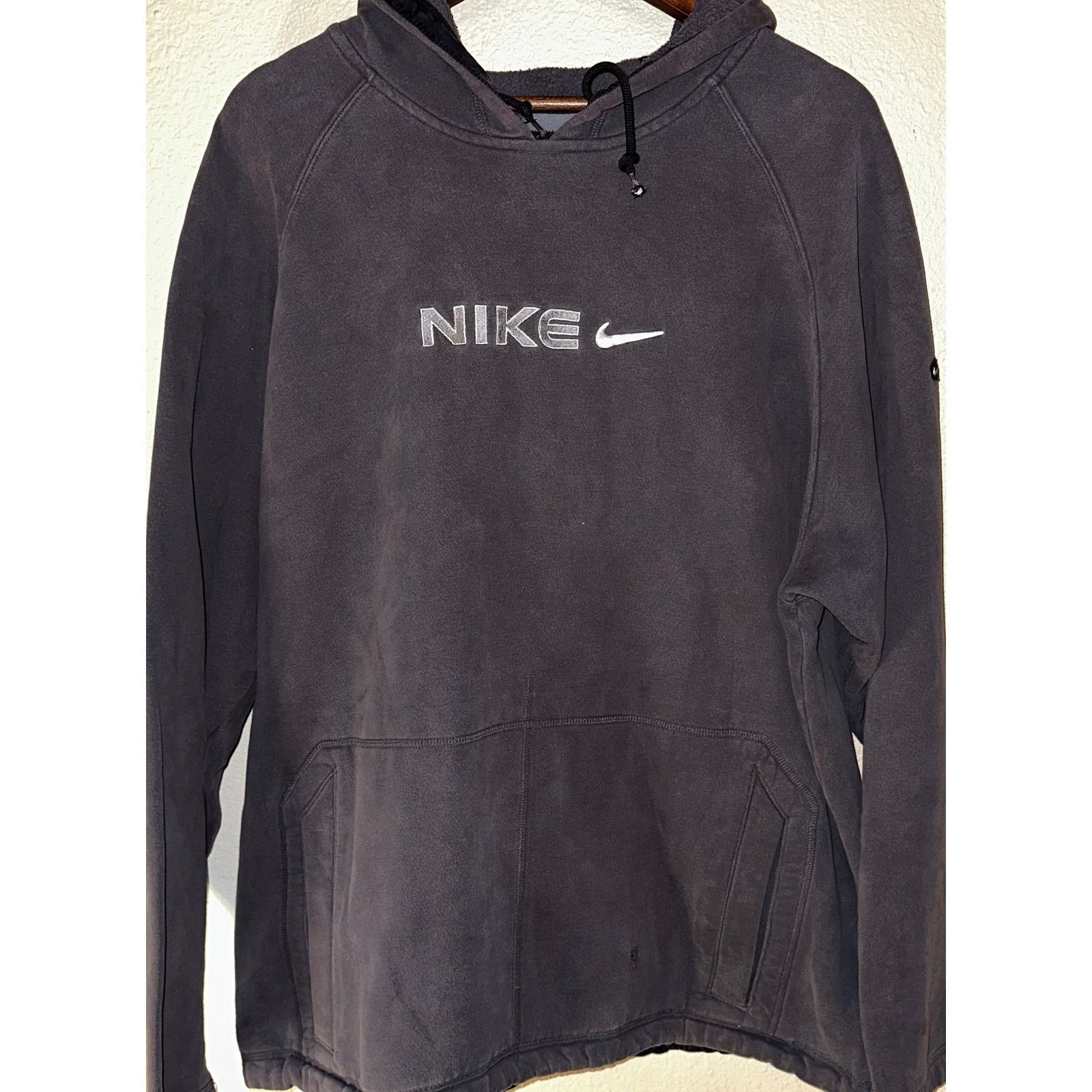 Nike 🖤 VINTAGE NIKE EMBROIDERED HOODIE – FADED BLACK SIZE XL Size US XL / EU 56 / 4 - 1 Thumbnail