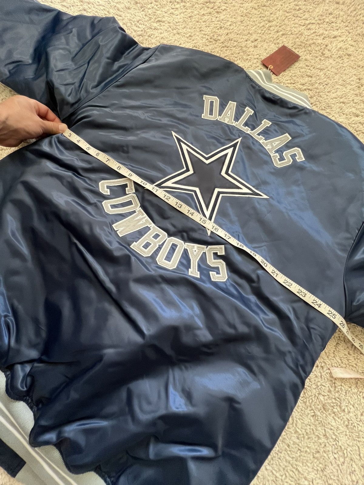 Mitchell & Ness Dallas Cowboys Mitchell Ness Throwback Quilted Satin Jacket Size US XL / EU 56 / 4 - 5 Thumbnail