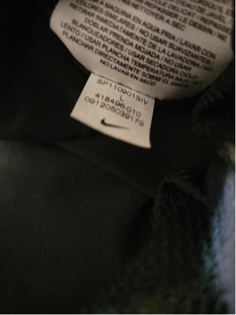 Nike Nike Men's Embroidered Logo Side & Rear Size US 36 / EU 52 - 9 Thumbnail
