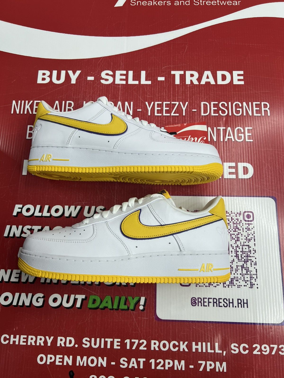 Nike Nike Air Force 1 Low 2024 Lakers Home Size 12 Size US 12 / EU 45 - 2 Thumbnail