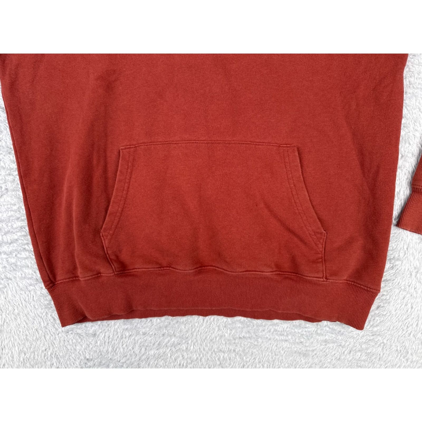 The North Face VINTAGE The North Face Hoodie Men M Red Pullover Jersey Jersey Fabric Logo Cr ow Neck Zip Pockets 90s Sports Theme Mens Size US M / EU 48-50 / 2 - 5 Thumbnail