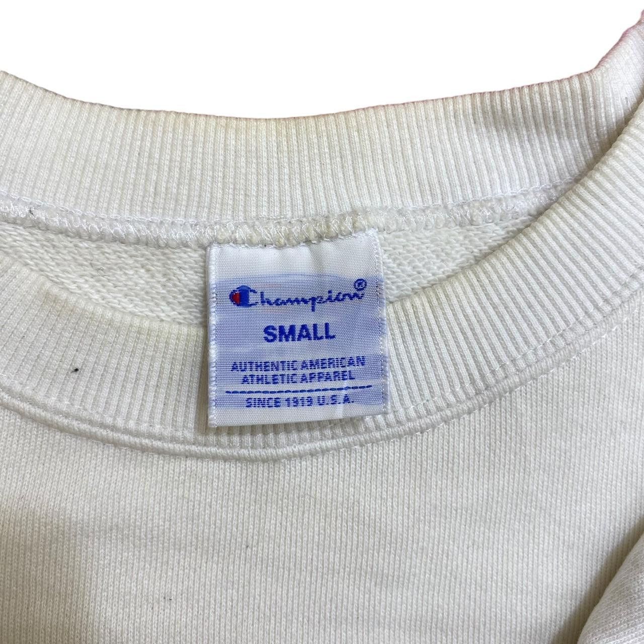 Champion Vintage CHAMPION PRODUCTS Center Logo Embossed Sweatshirt Size S / US 4 / IT 40 - 6 Thumbnail