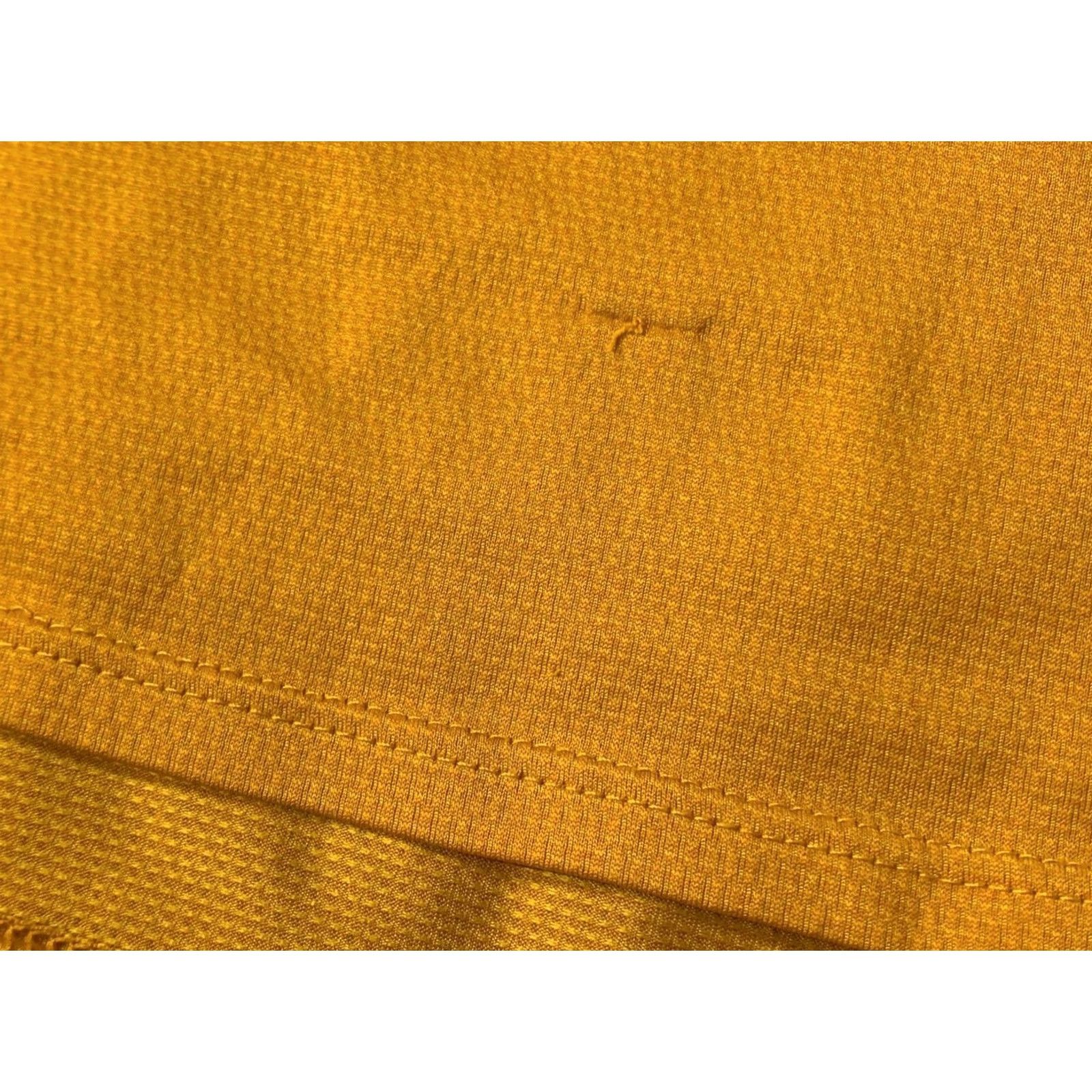 Under Armour Under Armour Tech Tee Shirt Mens L Yellow 100% Polyester Short Sleeve 2020 Classic Fit Training Jersey Shirt Size US L / EU 52-54 / 3 - 7 Thumbnail