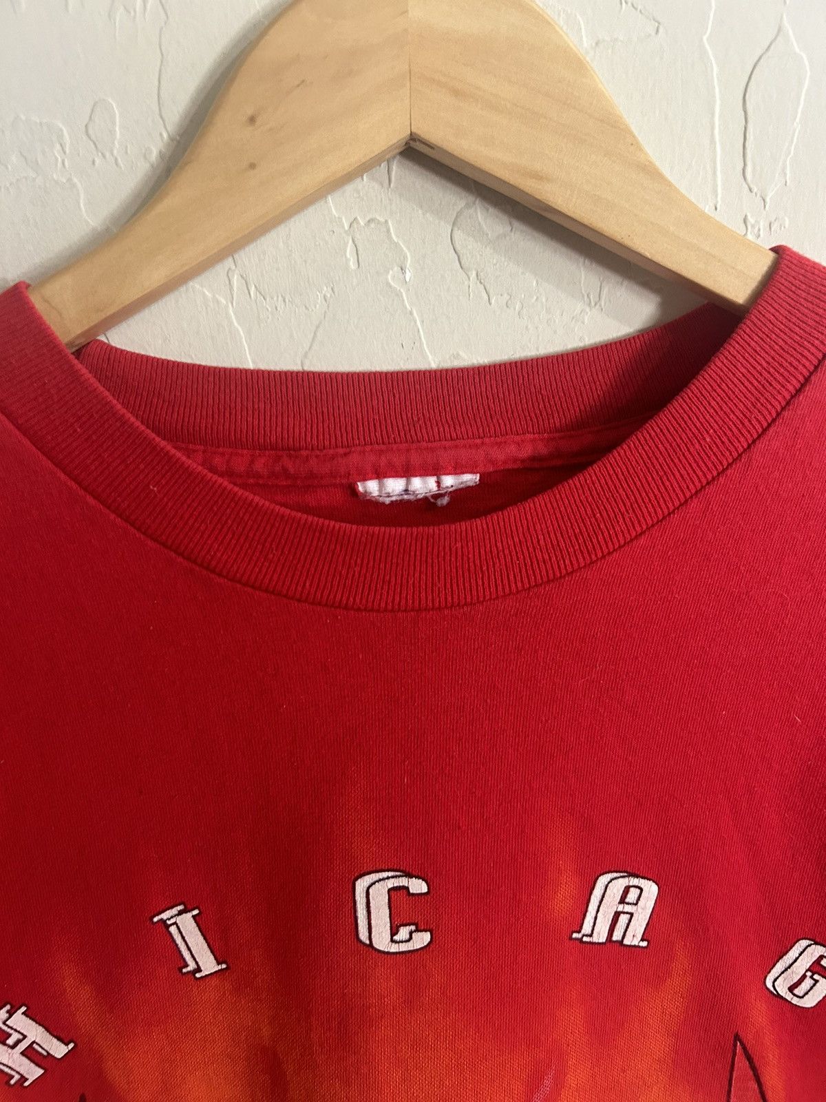 NBA × Vintage Vintage Chicago Bulls X Magic Johnson Tee Size US XL / EU 56 / 4 - 4 Thumbnail