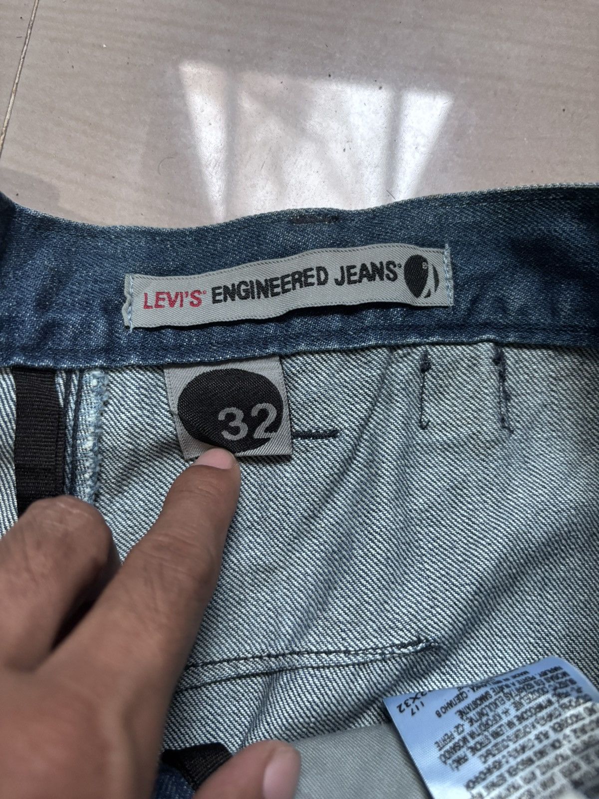 Levi's Vintage Levi’s 10th Anniversary Engineered Twisted Size US 32 / EU 48 - 8 Thumbnail
