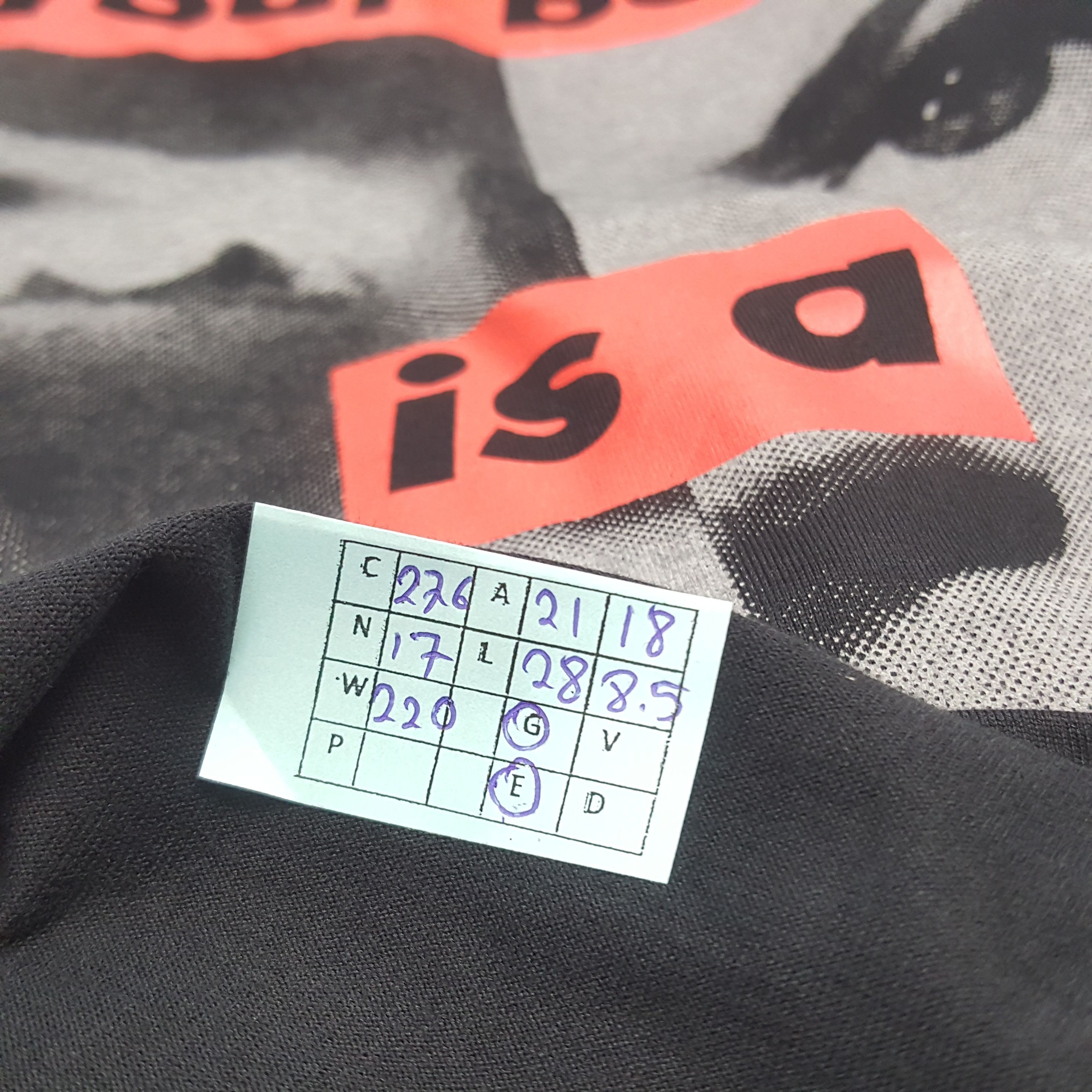 Barbara Kruger × Vintage Vintage Barbara Kruger Streetwear Tshirt Size US L / EU 52-54 / 3 - 7 Thumbnail