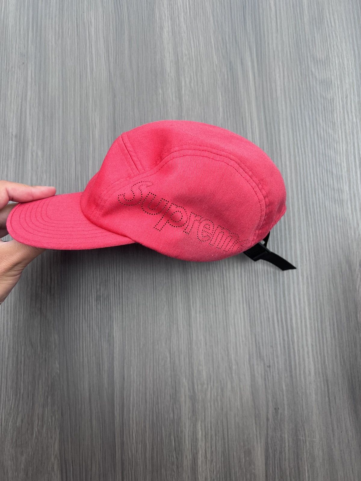 Supreme Supreme Perforated Logo Cap Size ONE SIZE - 2 Thumbnail