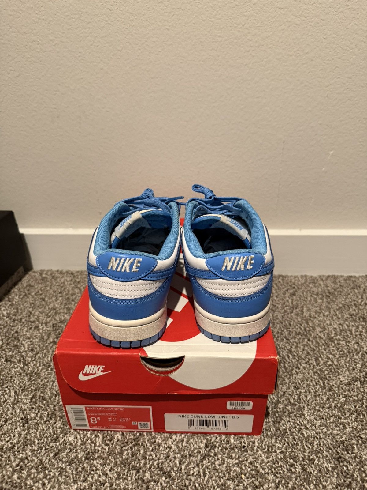Nike UNC Dunk low Size US 8 / EU 41 - 5 Thumbnail