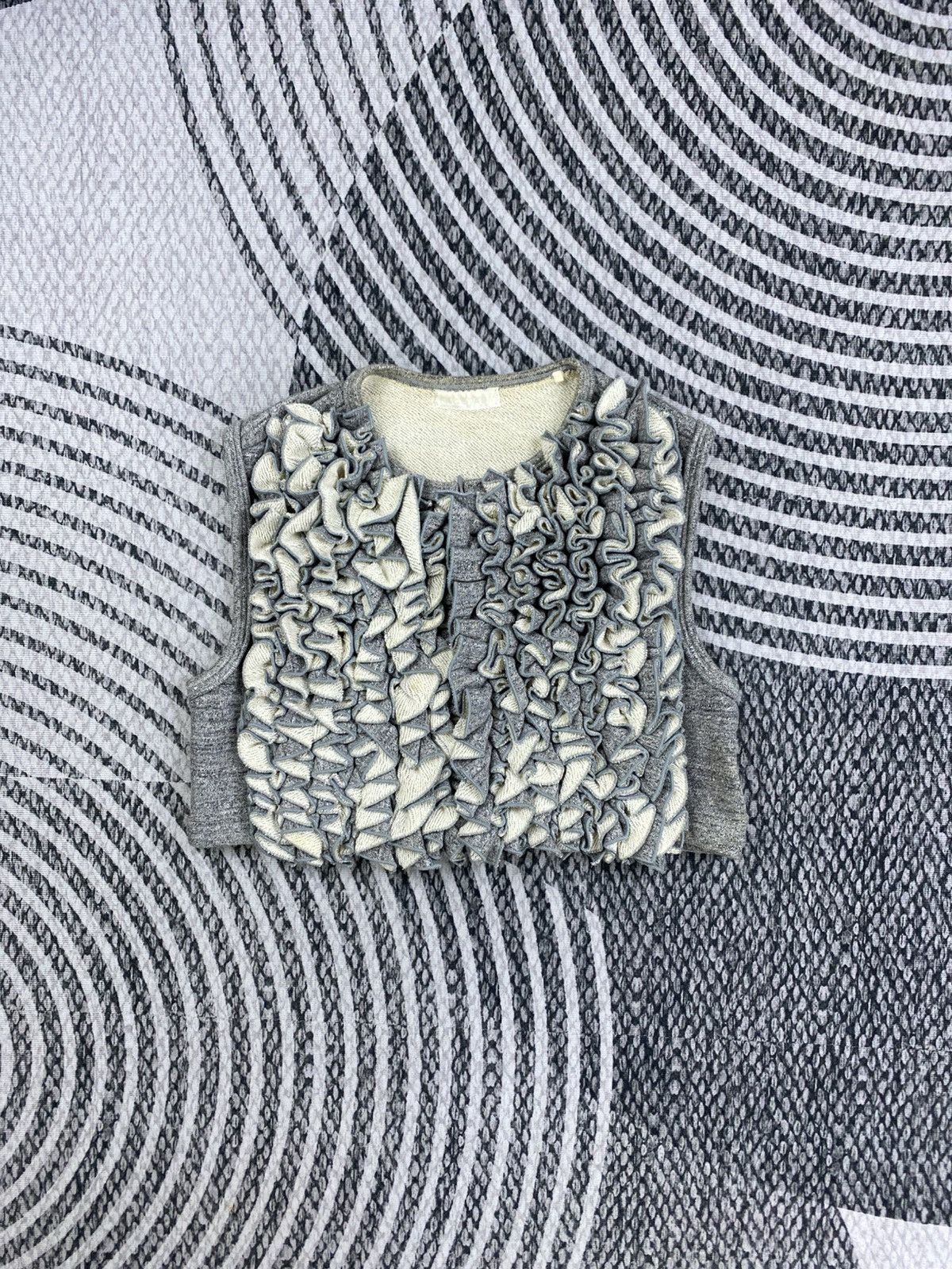 Facetasm Vintage Facetasm Ruffle Style Zipper Cropped Vest Size S / US 4 / IT 40 - 1 Thumbnail