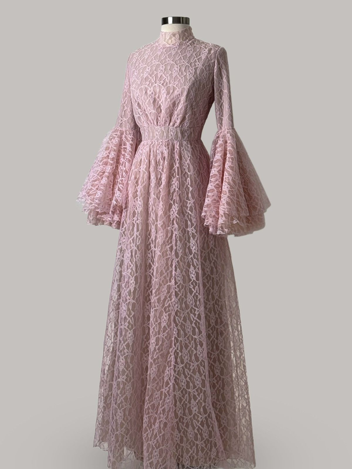Other Preloved US 8 Anna Augusta Pink Lace Maxi Evening Dress Size M / US 6-8 / IT 42-44 - 1 Thumbnail