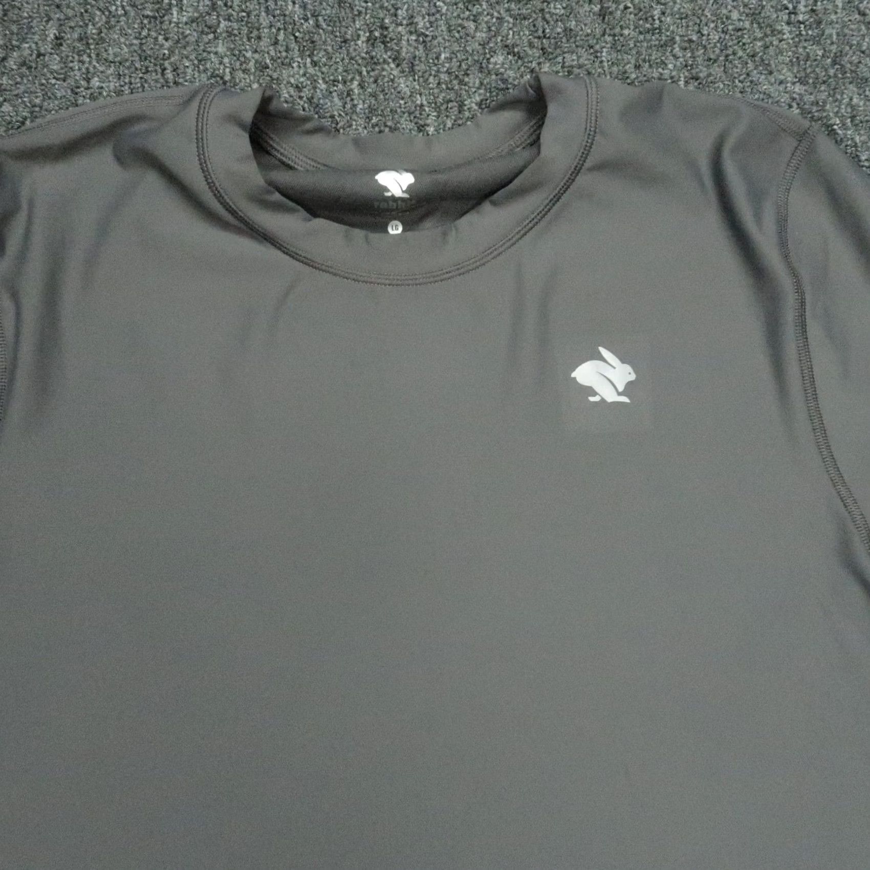 Vintage Rabbit Shirt Mens Large Gray Cold Front Long Sleeve Performance Running Crew Size US L / EU 52-54 / 3 - 2 Thumbnail