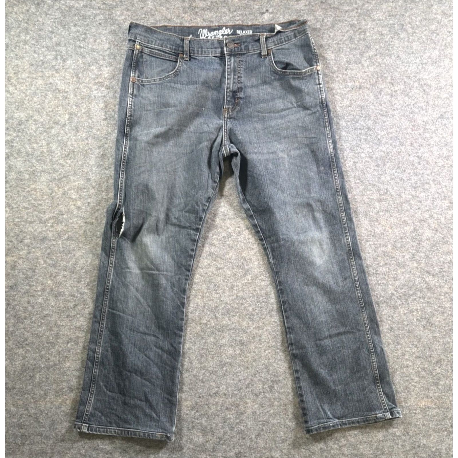 Wrangler Wrangler Retro Jeans Men's Cowboy Workwear Relaxed Bootcut 33x34 Denim Blue Distressed 5-Pocket Jeans Regular Mens Size US 33 - 2 Thumbnail