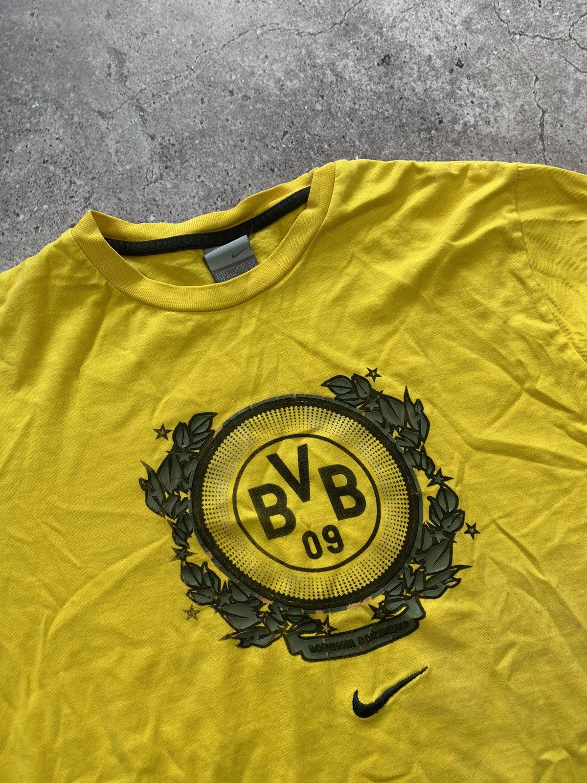 Nike × Vintage Vintage 90s Nike Borussia Dortmund bvb t-shirt Size US L / EU 52-54 / 3 - 2 Thumbnail