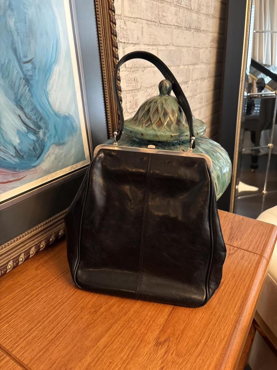 Hobo Vintage Hobo Black Leather Handbag Size ONE SIZE - 1 Thumbnail