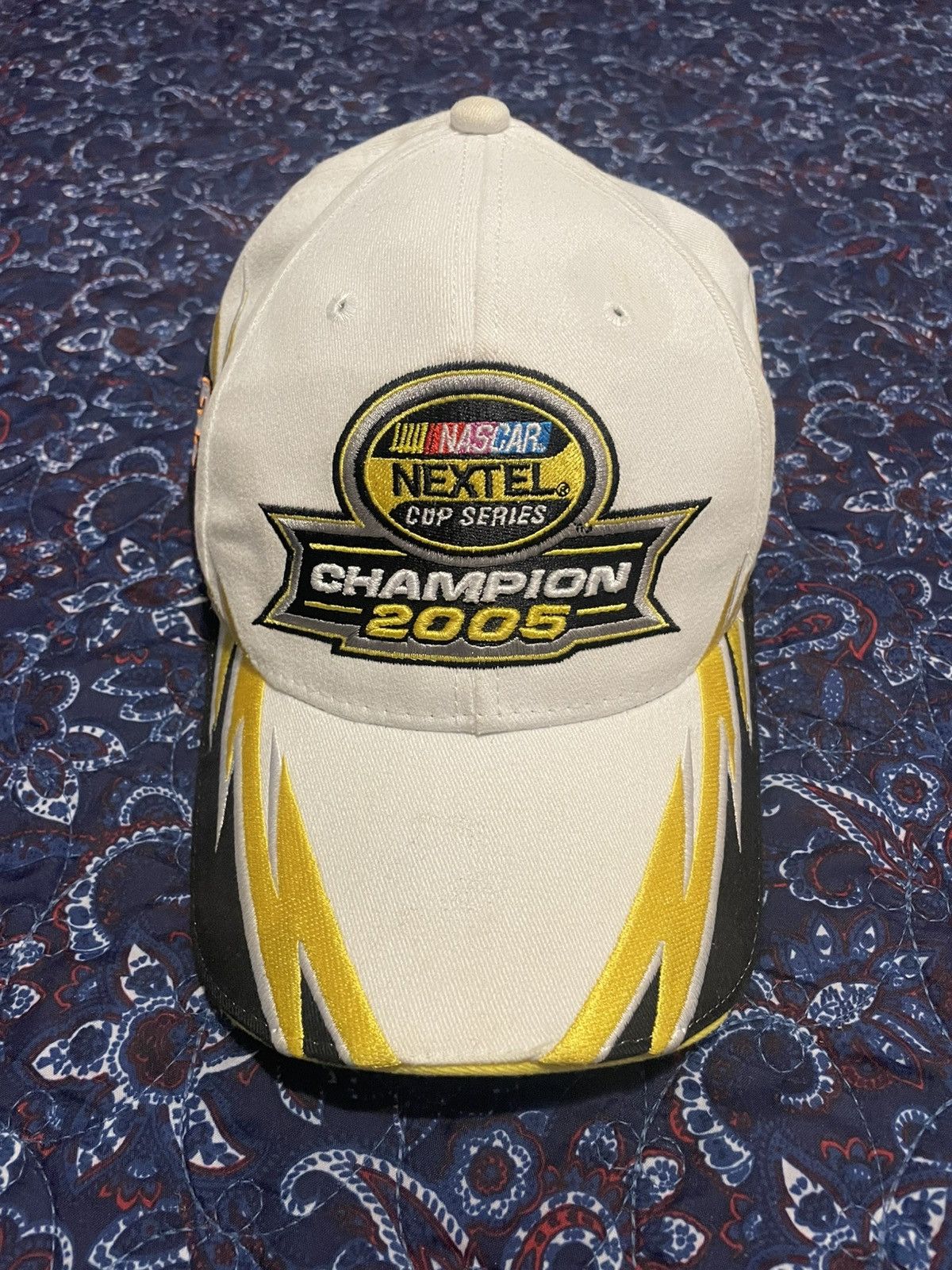 NASCAR NASCAR Champion 2005 Nextel Cup Series Hat Size ONE SIZE - 1 Thumbnail