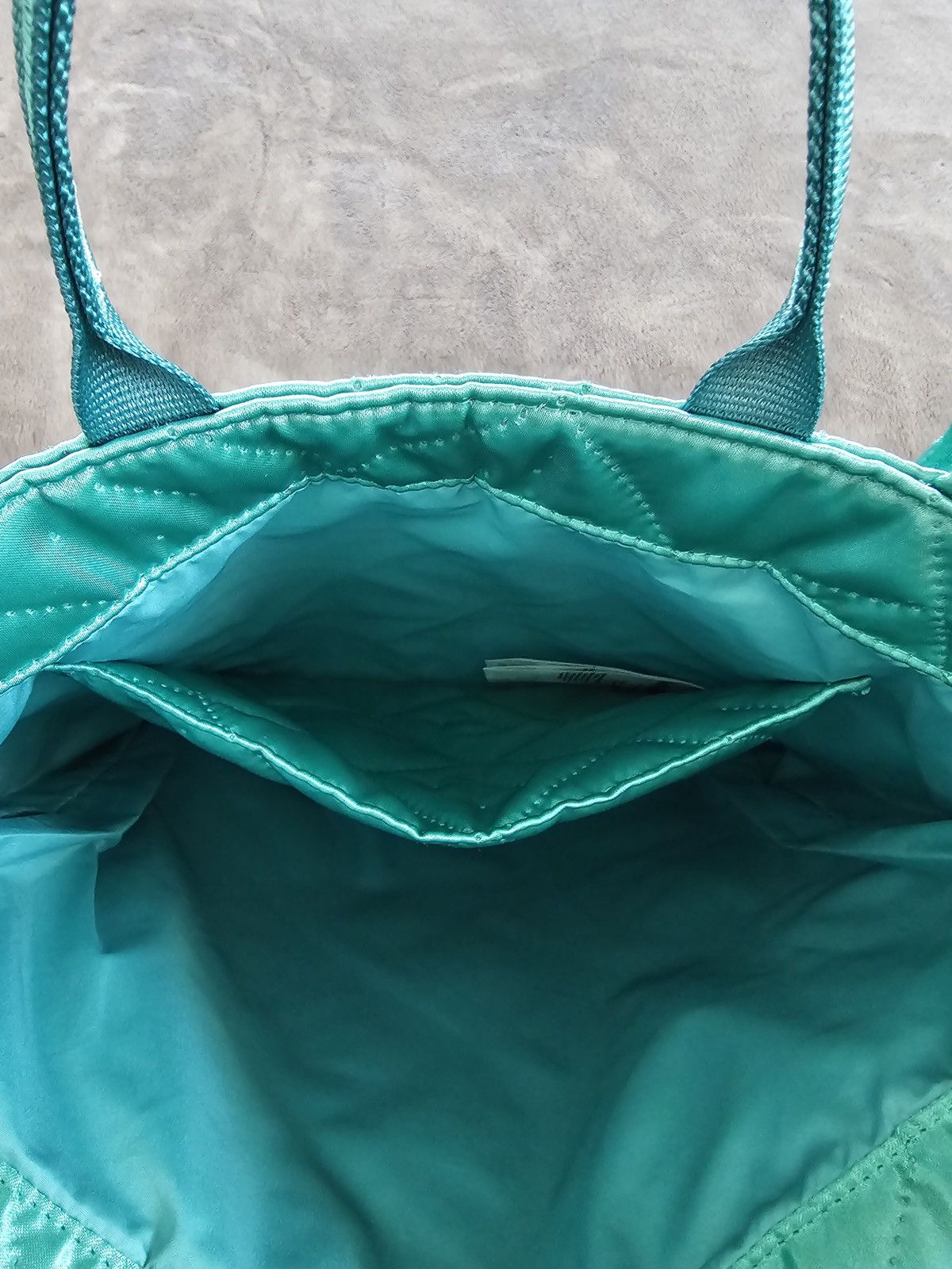 Acne Studios Quilted Face Logo Satin Tote Bag in Jade Green FW21 'Awa' Size ONE SIZE - 7 Thumbnail