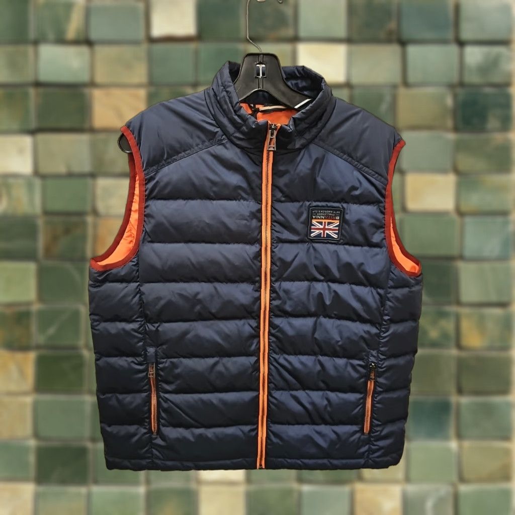 Belstaff VINTAGE Belstaff BRITTANIA CUP DOWN GILET VEST 40 Mens Blue Red Quilted Short Down Dug 23 chest 27.5 length 12/4 Size US XXS / EU 40 - 1 Thumbnail