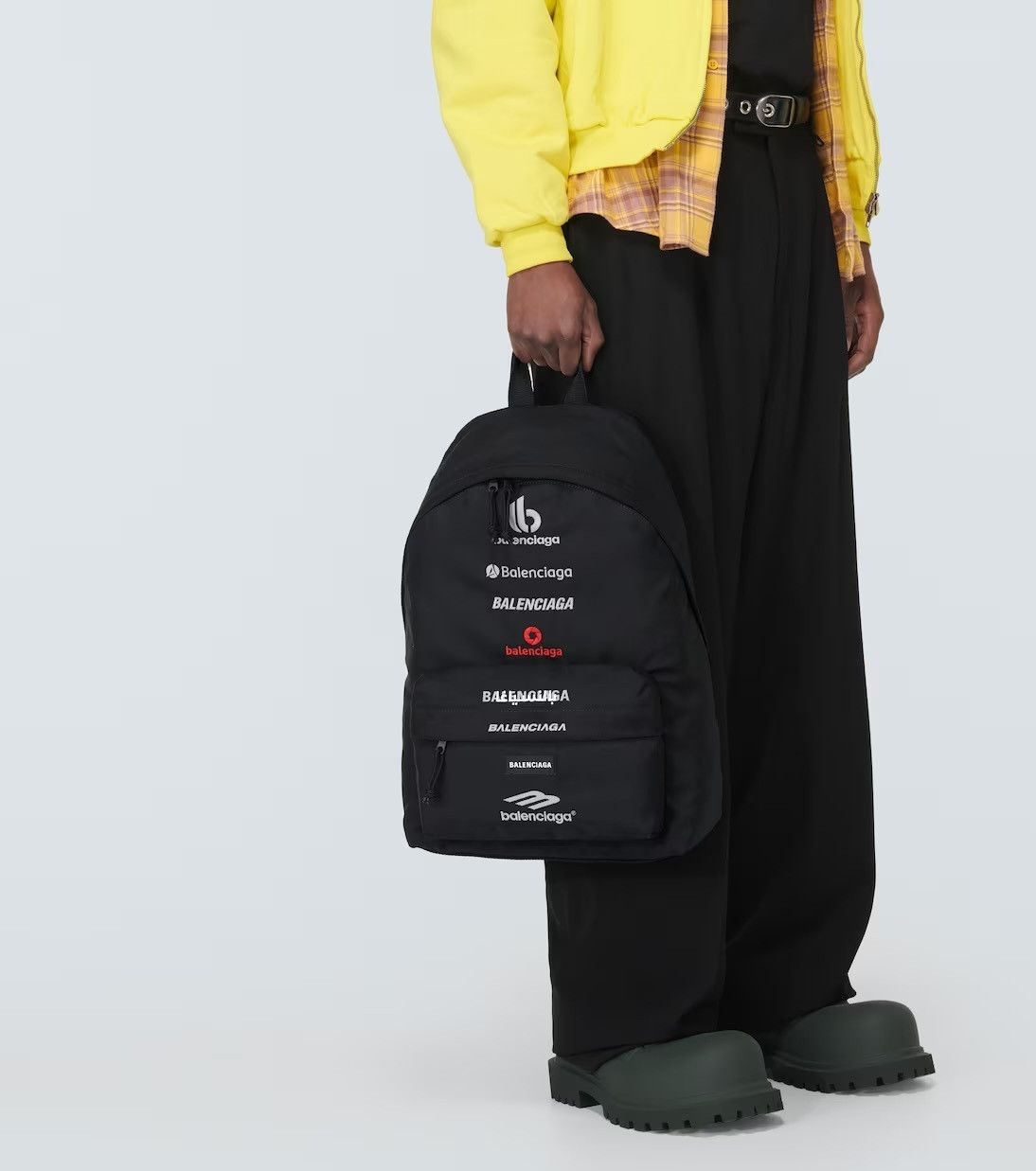 Balenciaga o1tr1nto0226 Size: OS / Explorer Backpack in Black Size ONE SIZE - 2 Thumbnail
