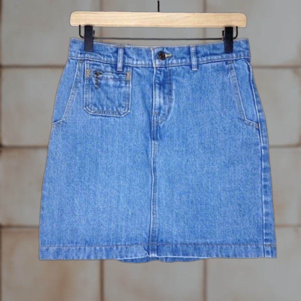 Levi's Levi's Women's Skirt A Line Denim Mini Cotton Blue 25 Pockets Zipper Regular Short Vintage No Mens Womens Girls Size 42" / US 20 - 1 Thumbnail