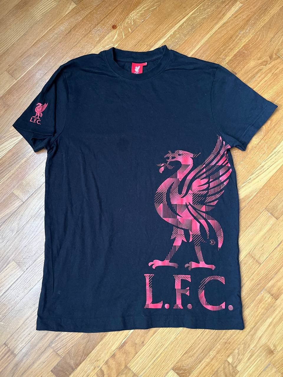 Other Liverpool FC soccer jersey big logo tee Size US S / EU 44-46 / 1 - 1 Thumbnail